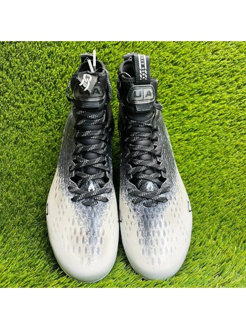 Under Armour Spotlight Lux MC 2.0 Mens Size 10.5 Black White Football Cleats